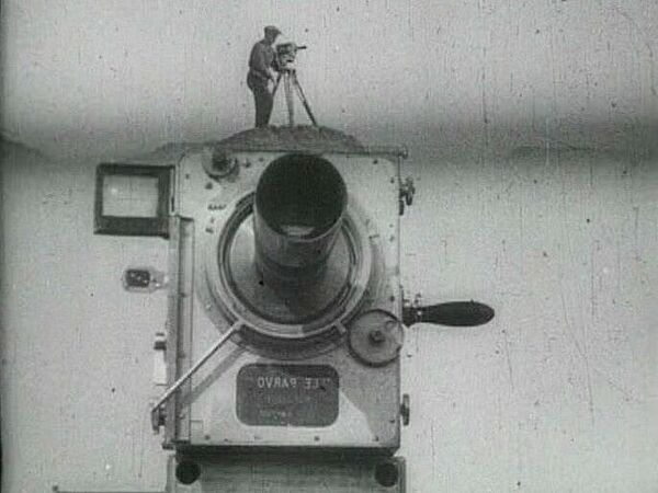 Extrait image du film "Man with a movie camera" de Dziga Vertov, 1929